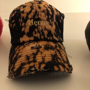Black multi-color Henny hat